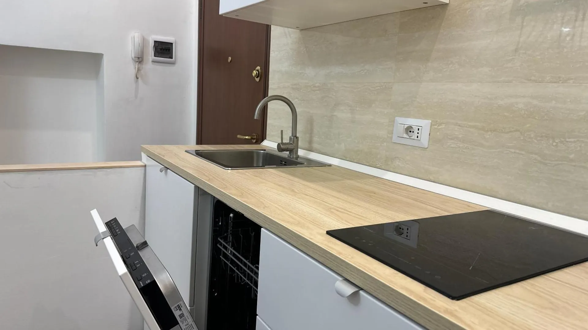 Rifugio Di Milano - Centrale- M1 Pasteur Apartment Italy